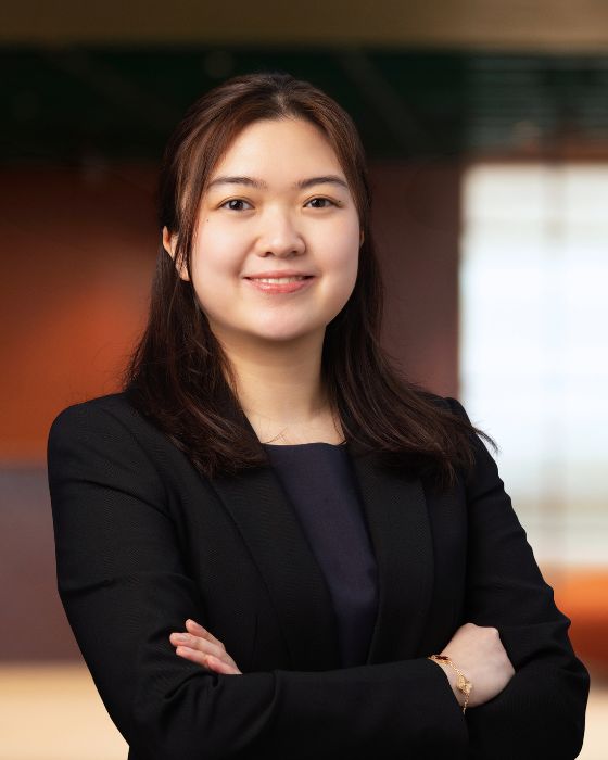​Elizabeth handles property transactions (private treaty, tender, or company-held), commercial transactions, and wills and probate services.